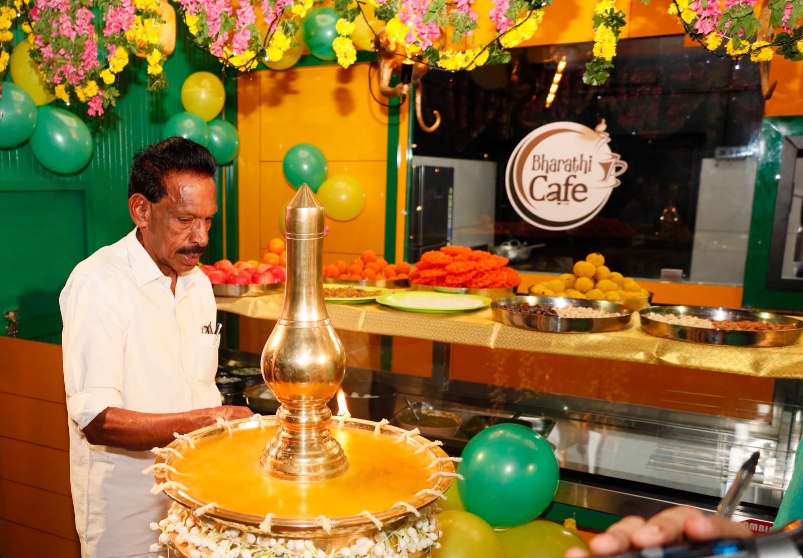 EGGETERIAN INAUGURATION - BHARATHI CAFE